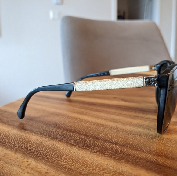 Chanel Black White 5225 Q Cc Logo Leather Quilted Cat Eye - Picture 3 of 10